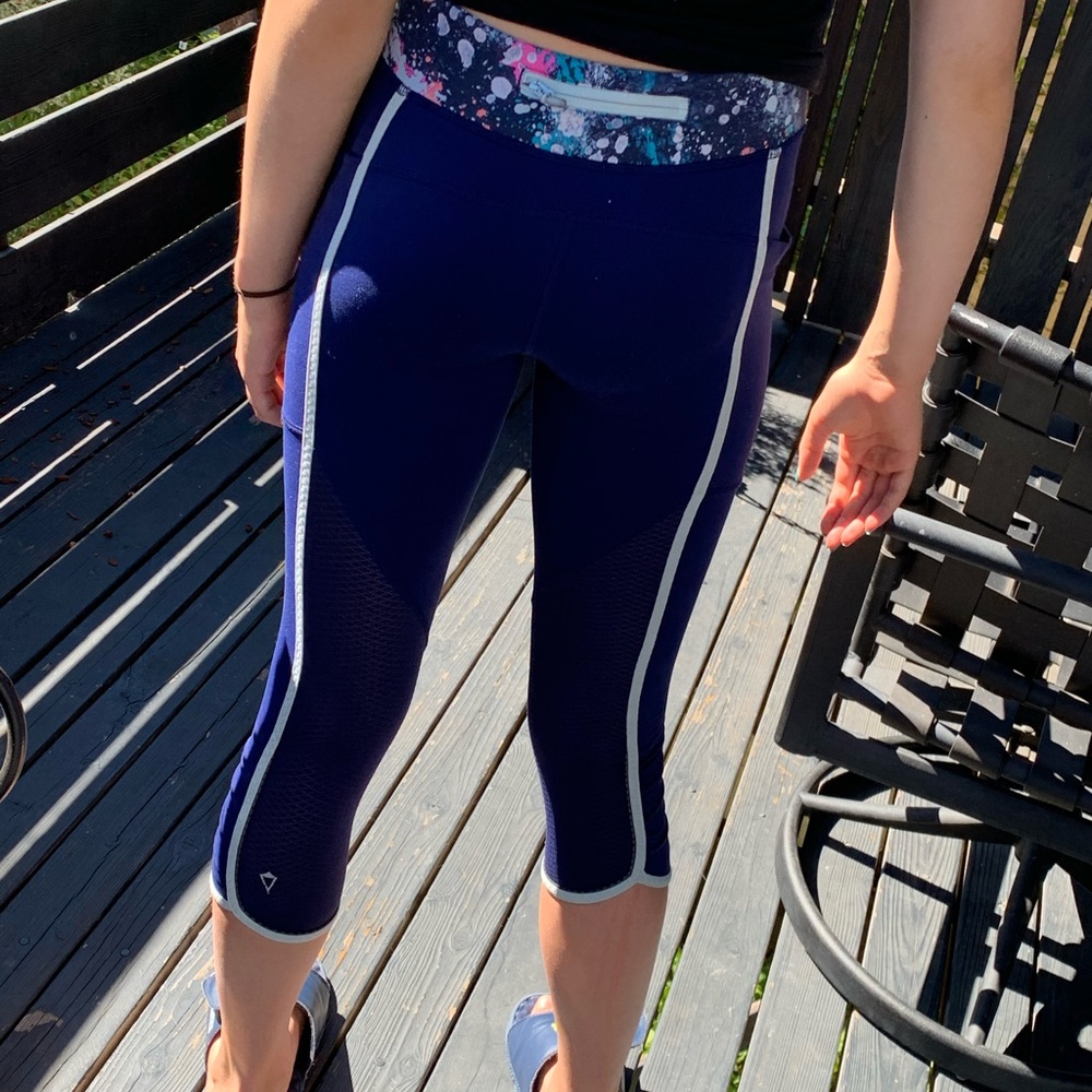 blue Lululemon (ivivva) leggings size 14